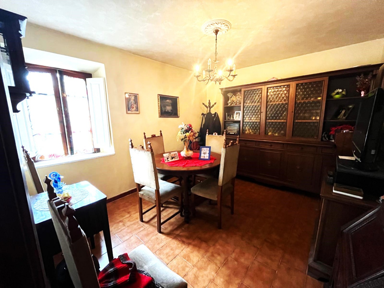 Casa indipendente con box in via a: gramsci, Poggio a Caiano