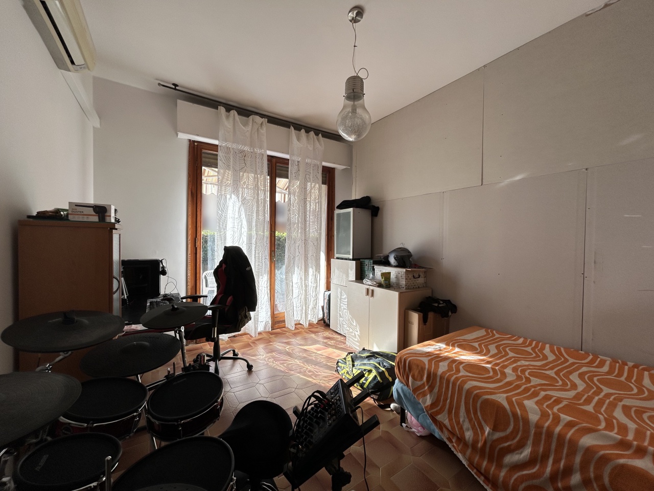 Appartamento con giardino in via giovanni boccaccio, Campi Bisenzio