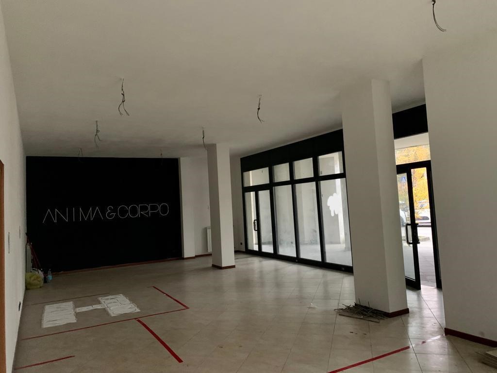 Negozio in affitto in viale gramsci, Signa