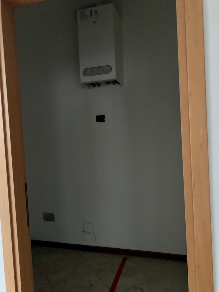 Negozio in affitto in viale gramsci, Signa