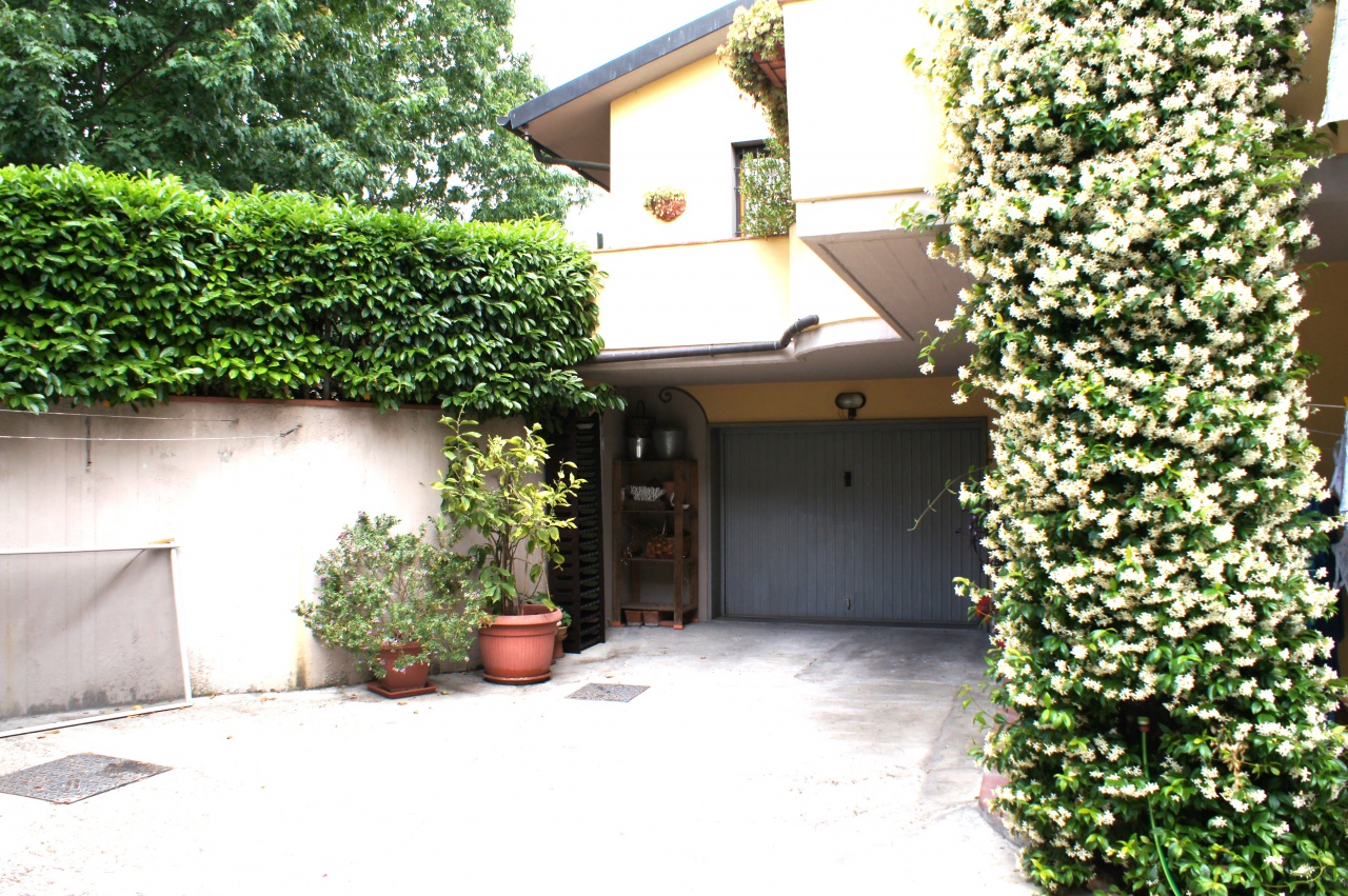 Villa con giardino a Signa