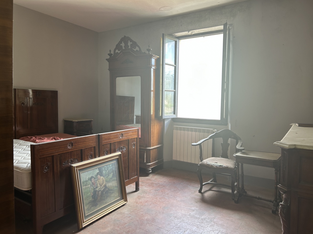 Stabile/Palazzo con giardino in via senese, Firenze