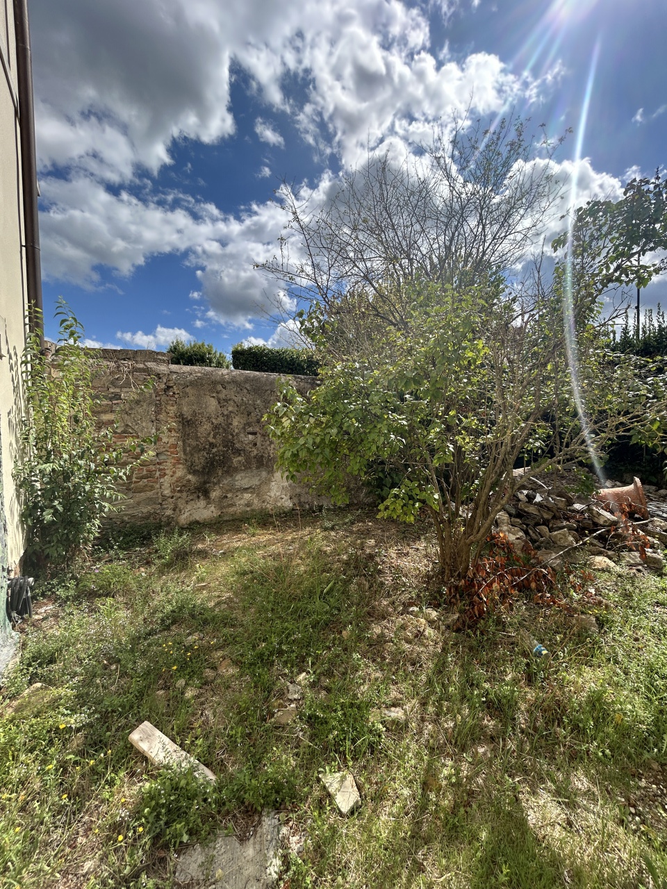 Stabile/Palazzo con giardino in via senese, Firenze