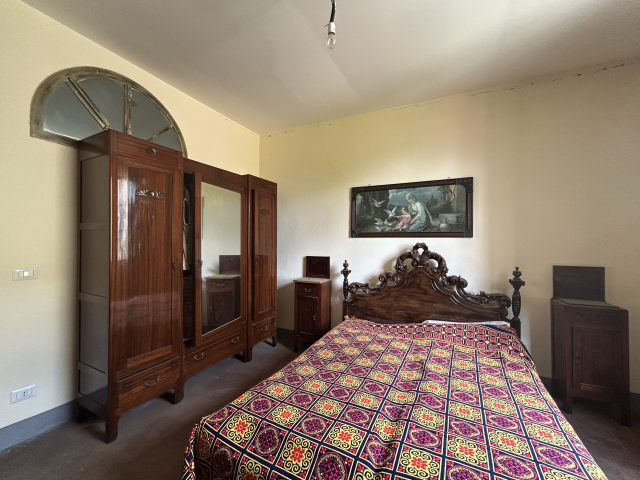 Stabile/Palazzo con giardino in via senese, Firenze