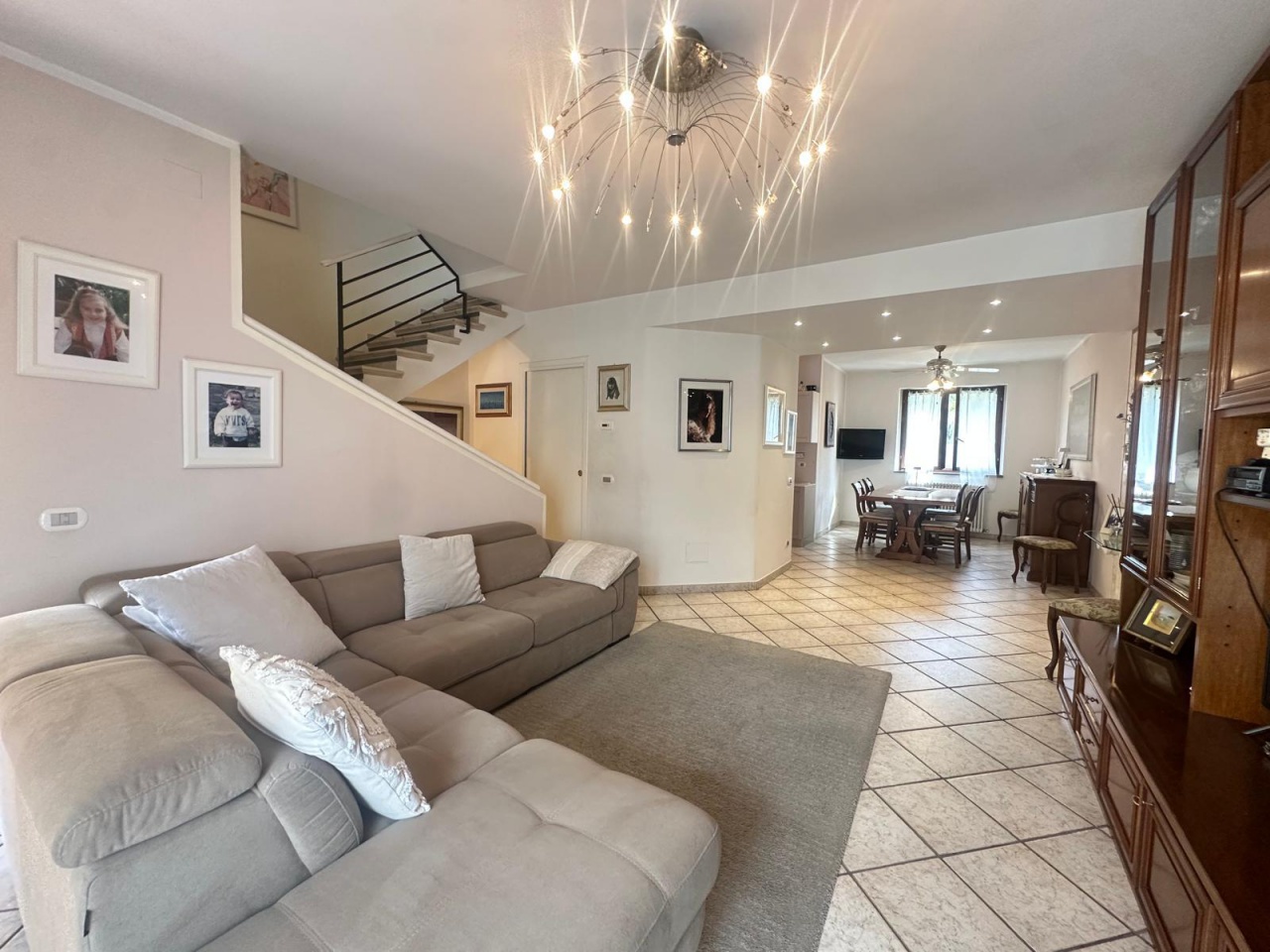 Villa con giardino in via dei mille, Campi Bisenzio