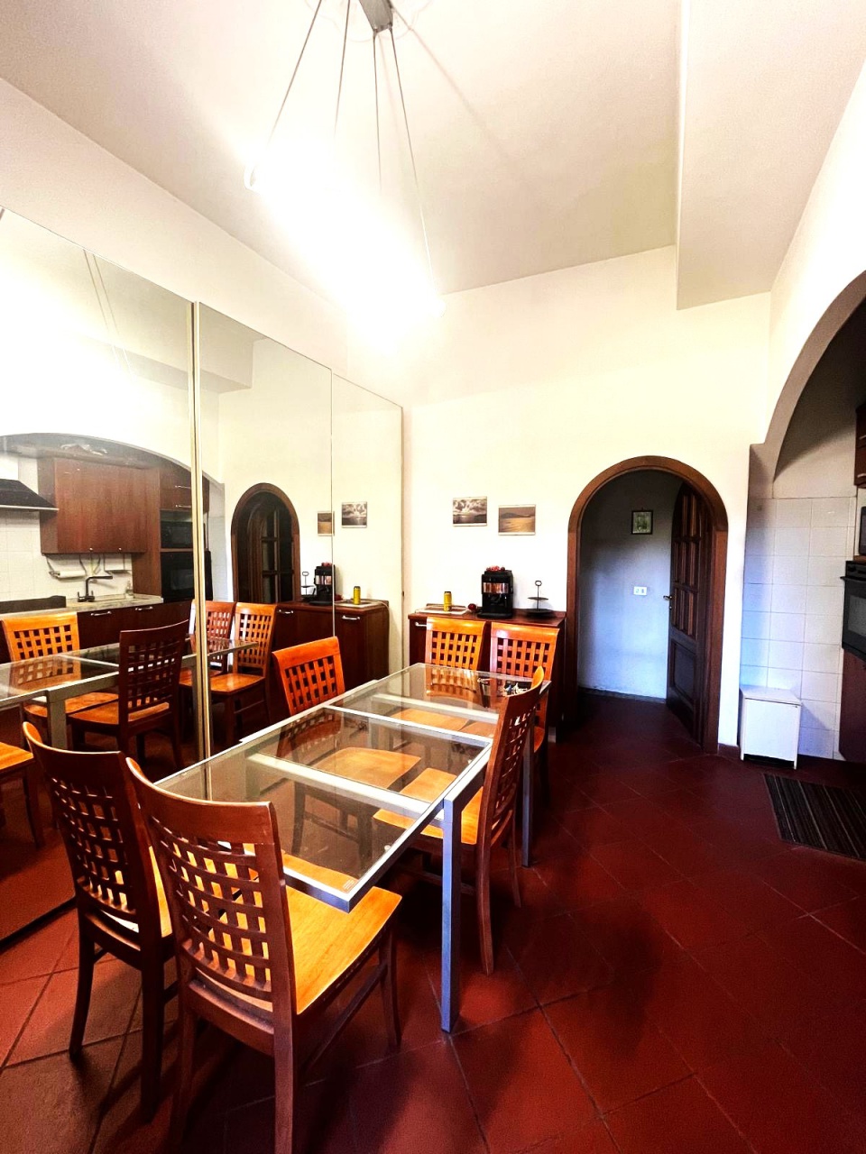 Villa con giardino in via pistoiese, Campi Bisenzio