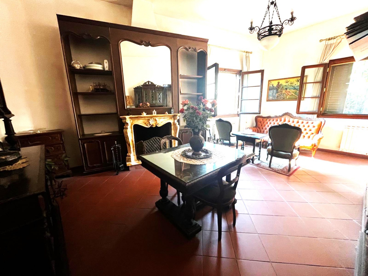 Villa con giardino in via pistoiese, Campi Bisenzio