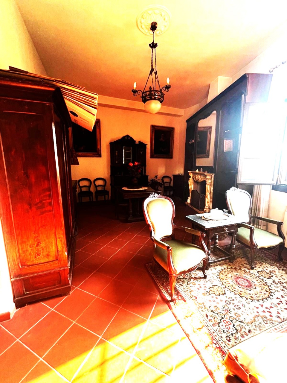 Villa con giardino in via pistoiese, Campi Bisenzio