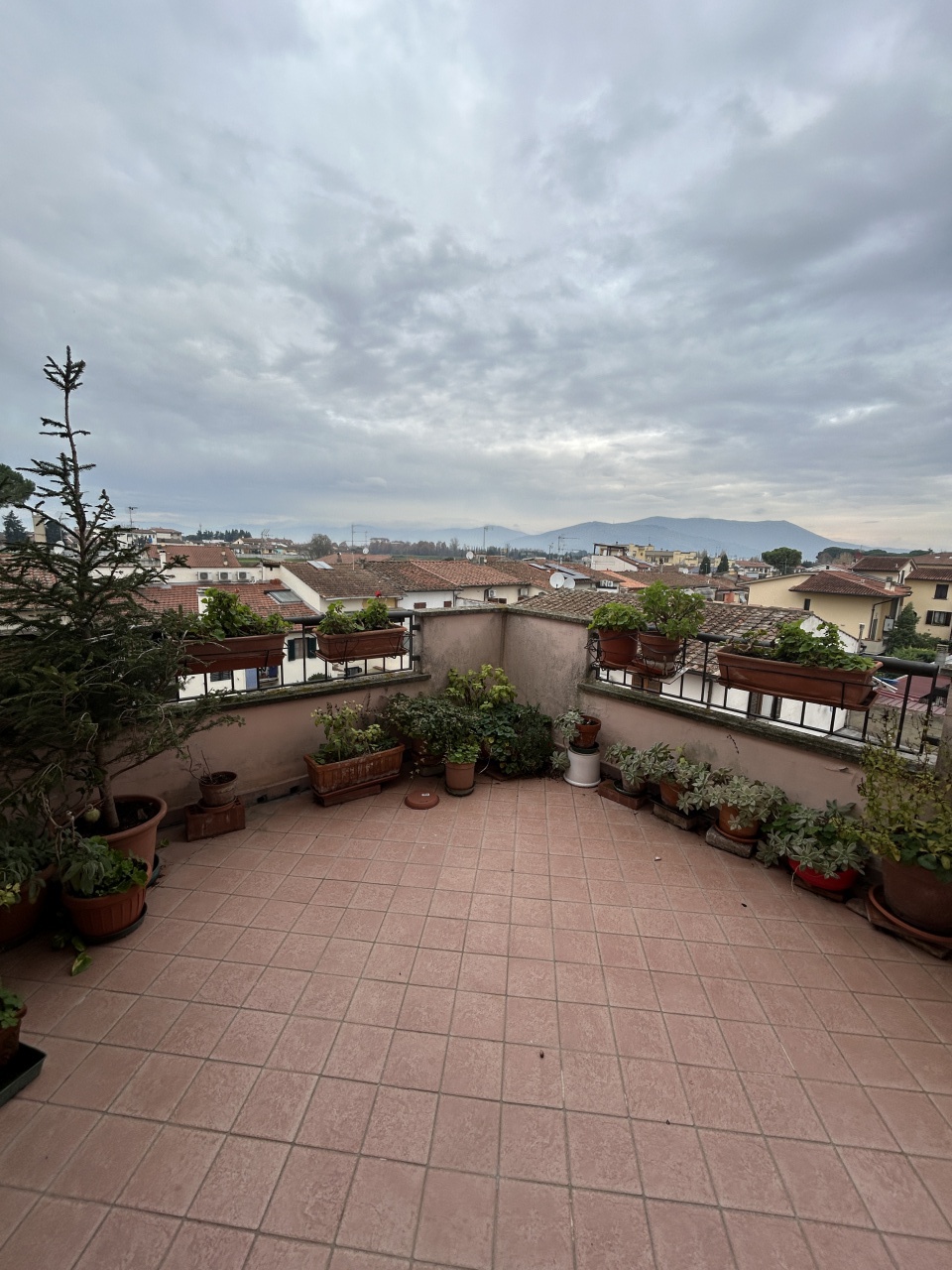 Attico con terrazzo in via piave, Campi Bisenzio