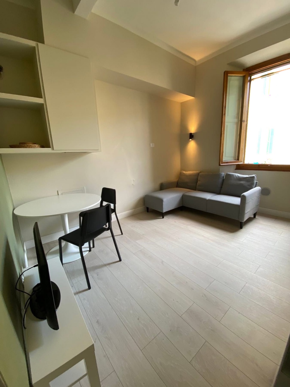 Trilocale arredato in affitto a Firenze