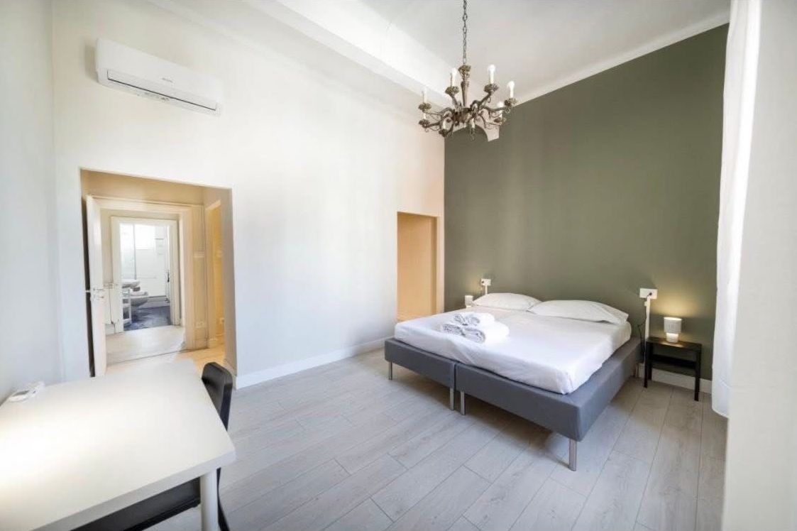 Trilocale arredato in affitto a Firenze