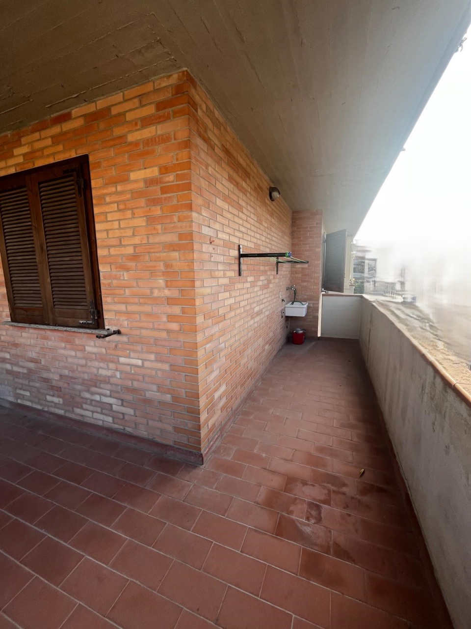 Bilocale con terrazzo a Signa