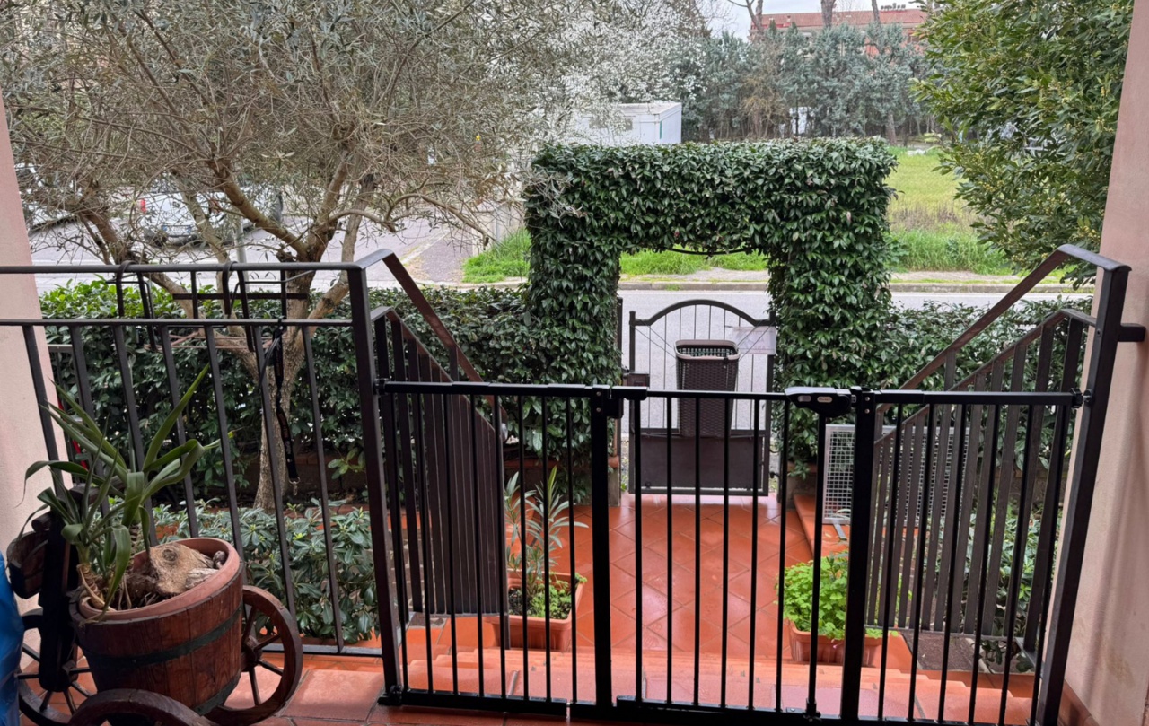 Casa indipendente con giardino in via michelangelo buonarroti, Signa