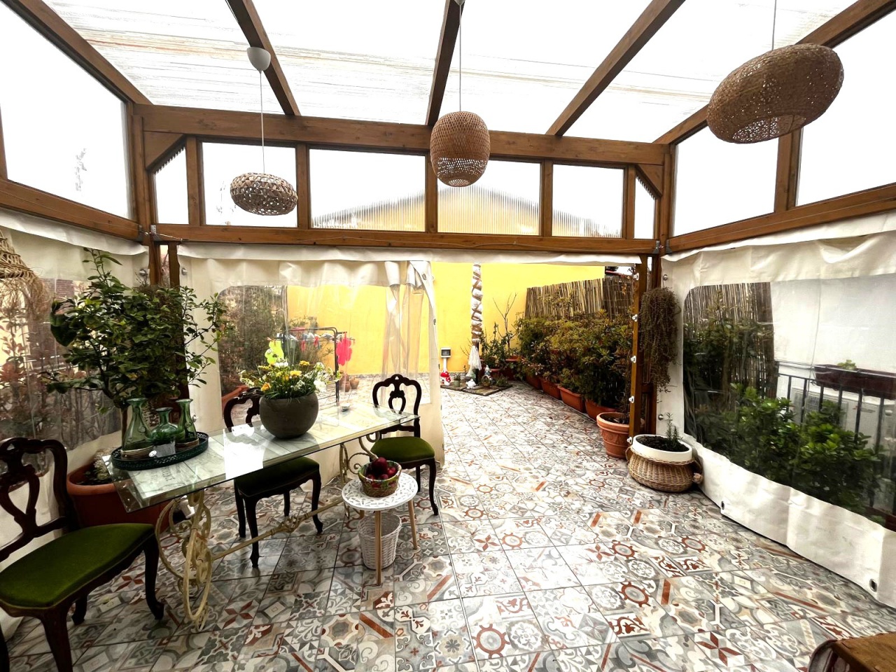 Casa indipendente con terrazzo in via tesi, Campi Bisenzio