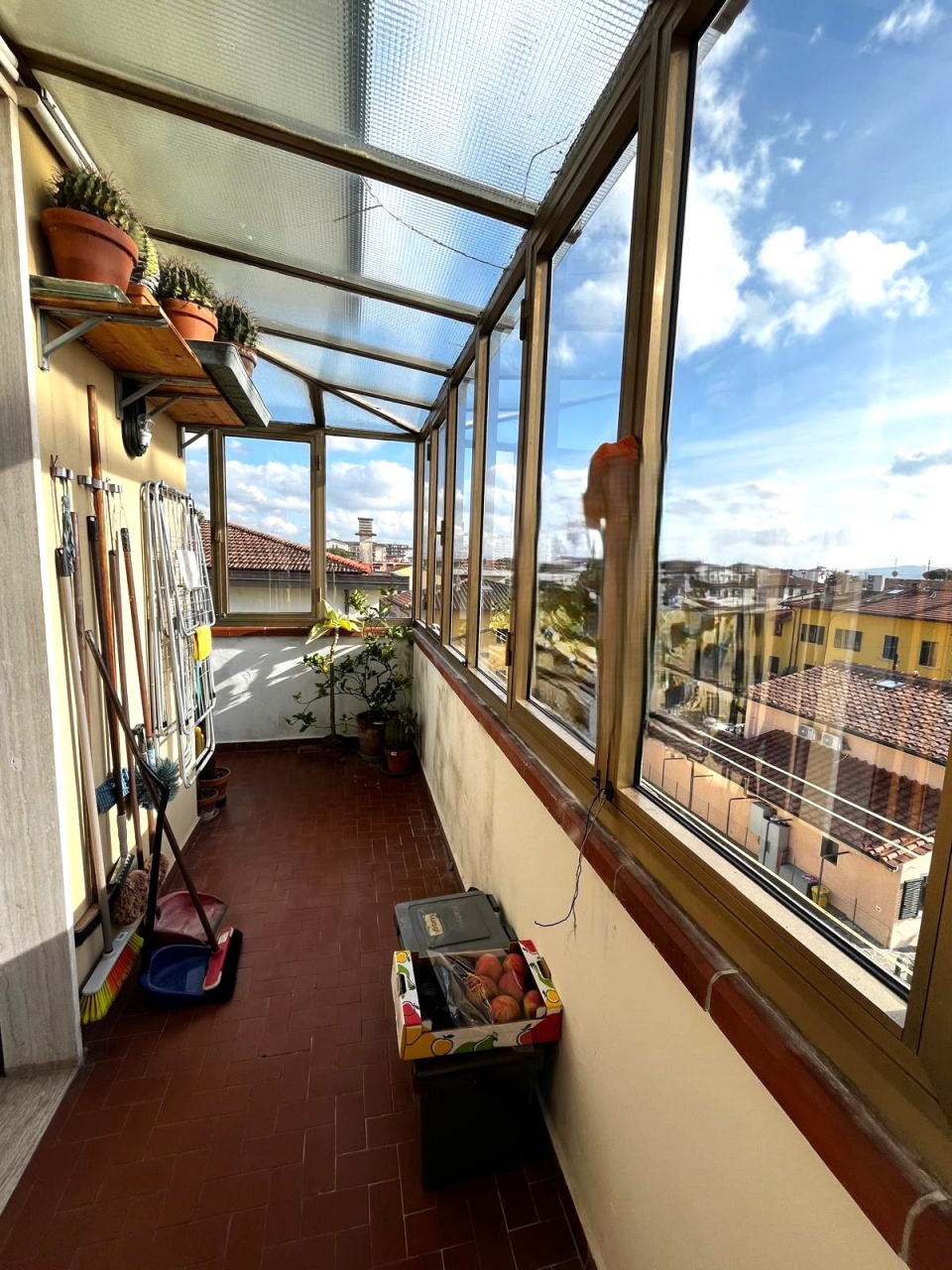 Attico con terrazzo in via di sotto, Campi Bisenzio