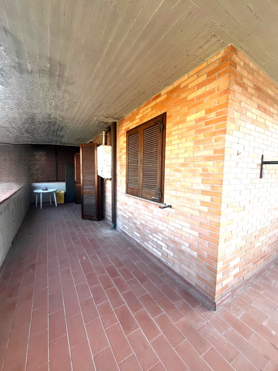 Bilocale con terrazzo a Signa