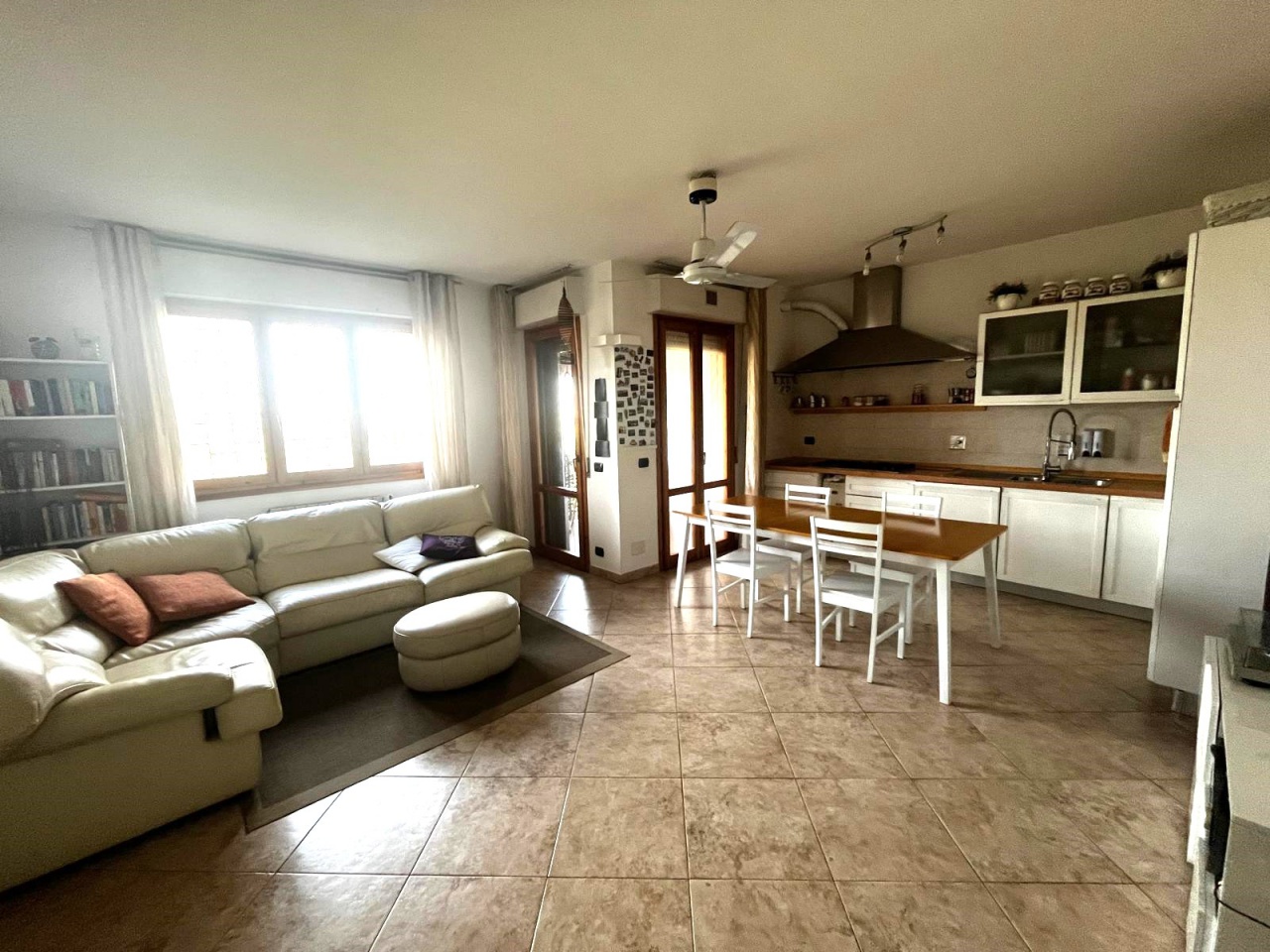 Appartamento con terrazzo a Campi Bisenzio