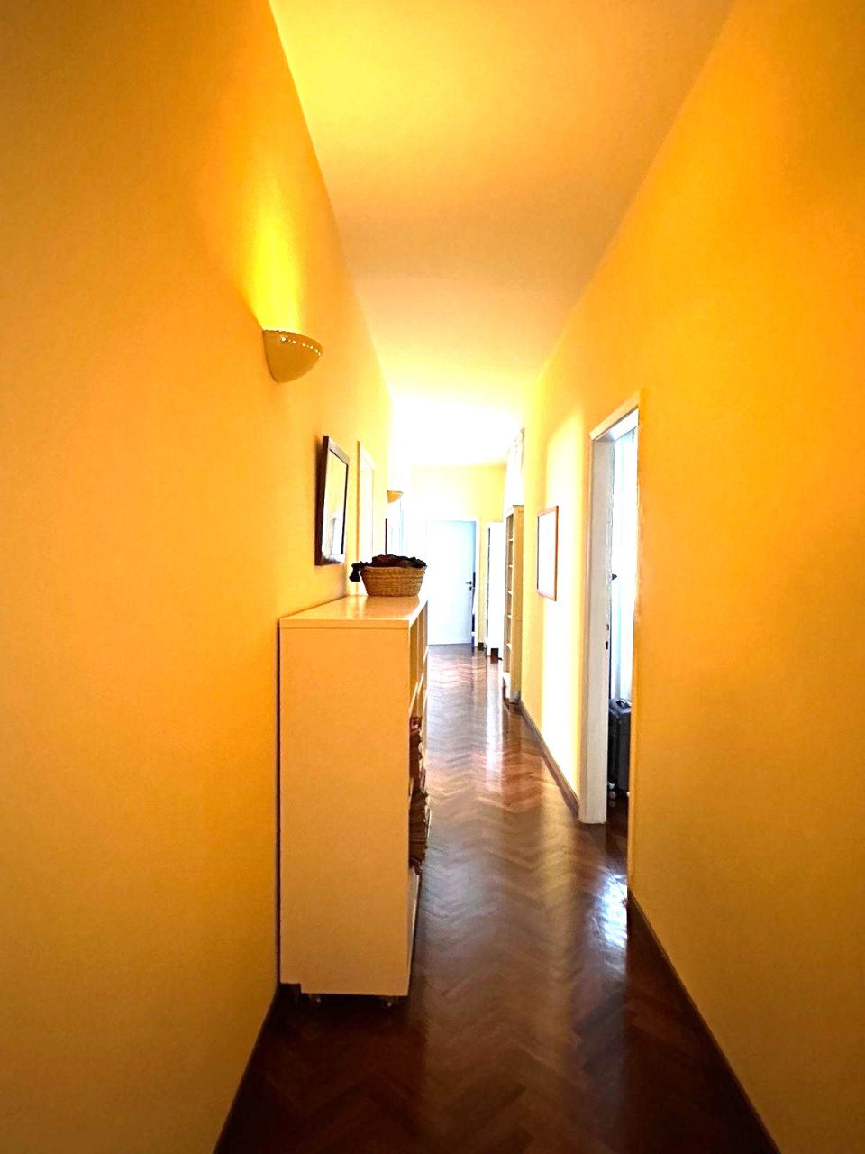 Appartamento con terrazzo in via cavour, Firenze