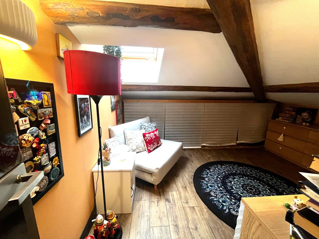 Casa indipendente con terrazzo in via tesi, Campi Bisenzio