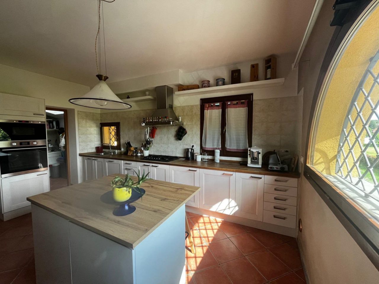 Villa con terrazzo in via san lorenzo, Campi Bisenzio