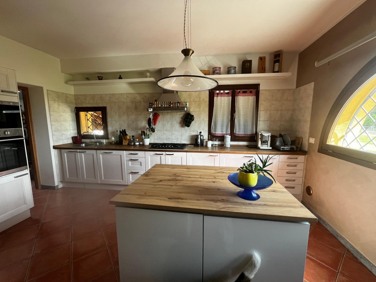 Villa con terrazzo in via san lorenzo, Campi Bisenzio