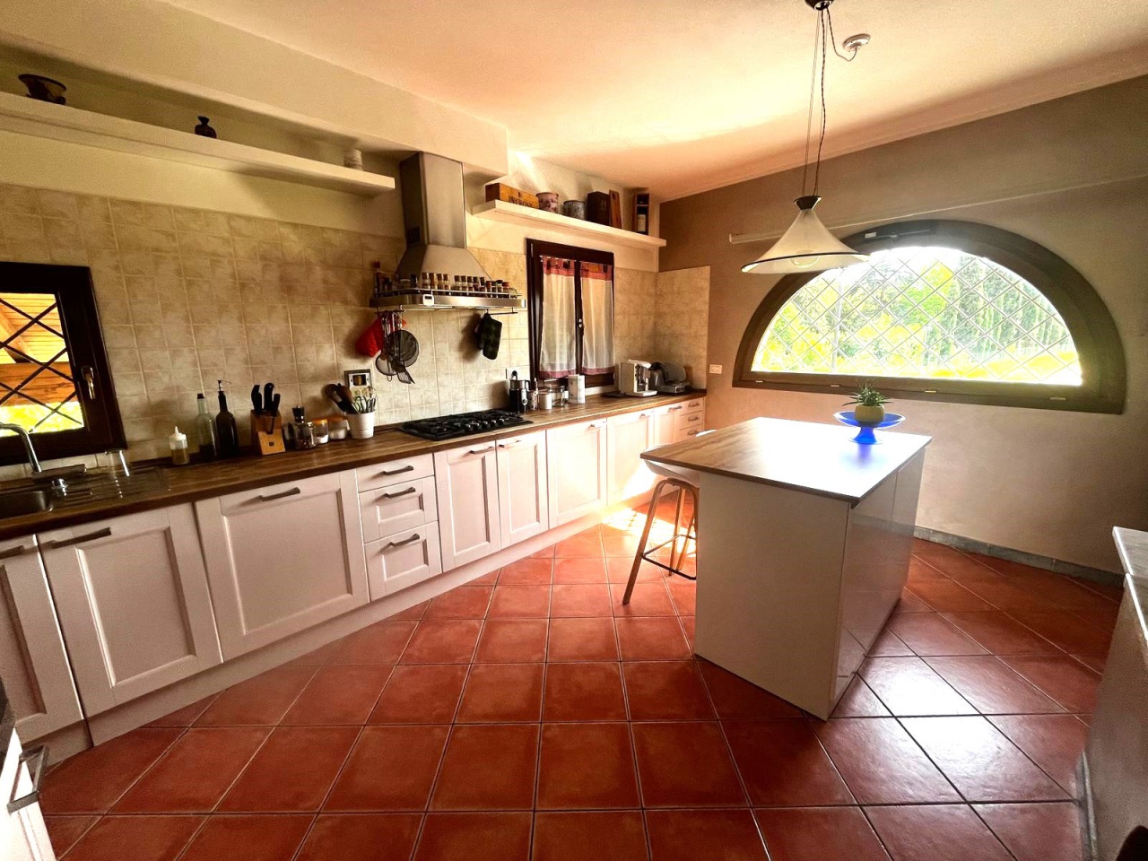 Villa con terrazzo in via san lorenzo, Campi Bisenzio