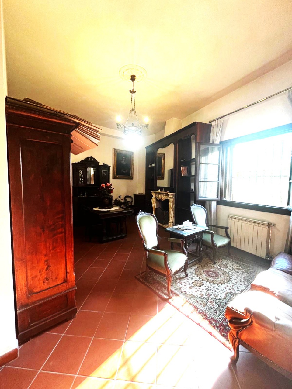 Villa con giardino in via pistoiese, Campi Bisenzio