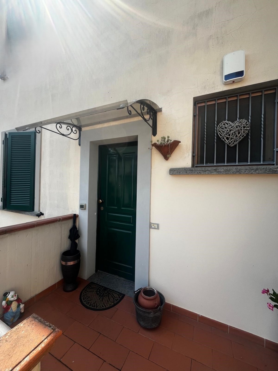Casa indipendente con terrazzo in via delle rose, Campi Bisenzio