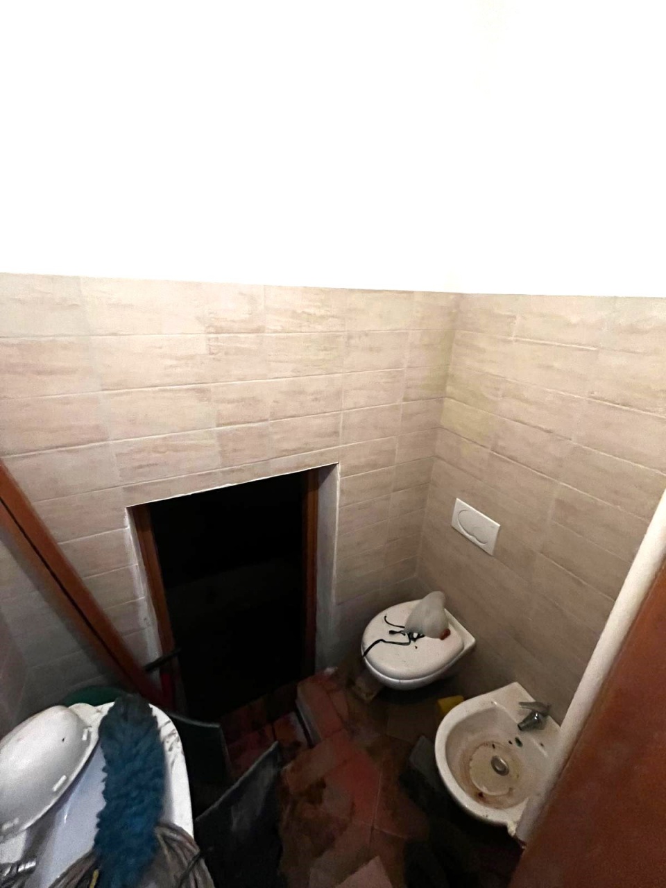 Villa con giardino in via san lorenzo, Campi Bisenzio