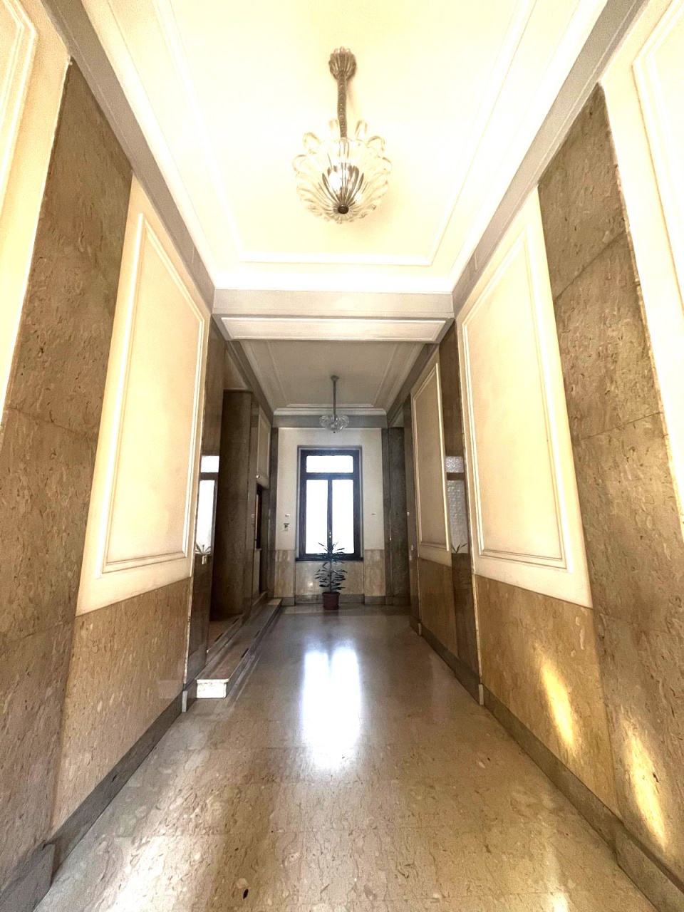 Appartamento con terrazzo in via cavour, Firenze