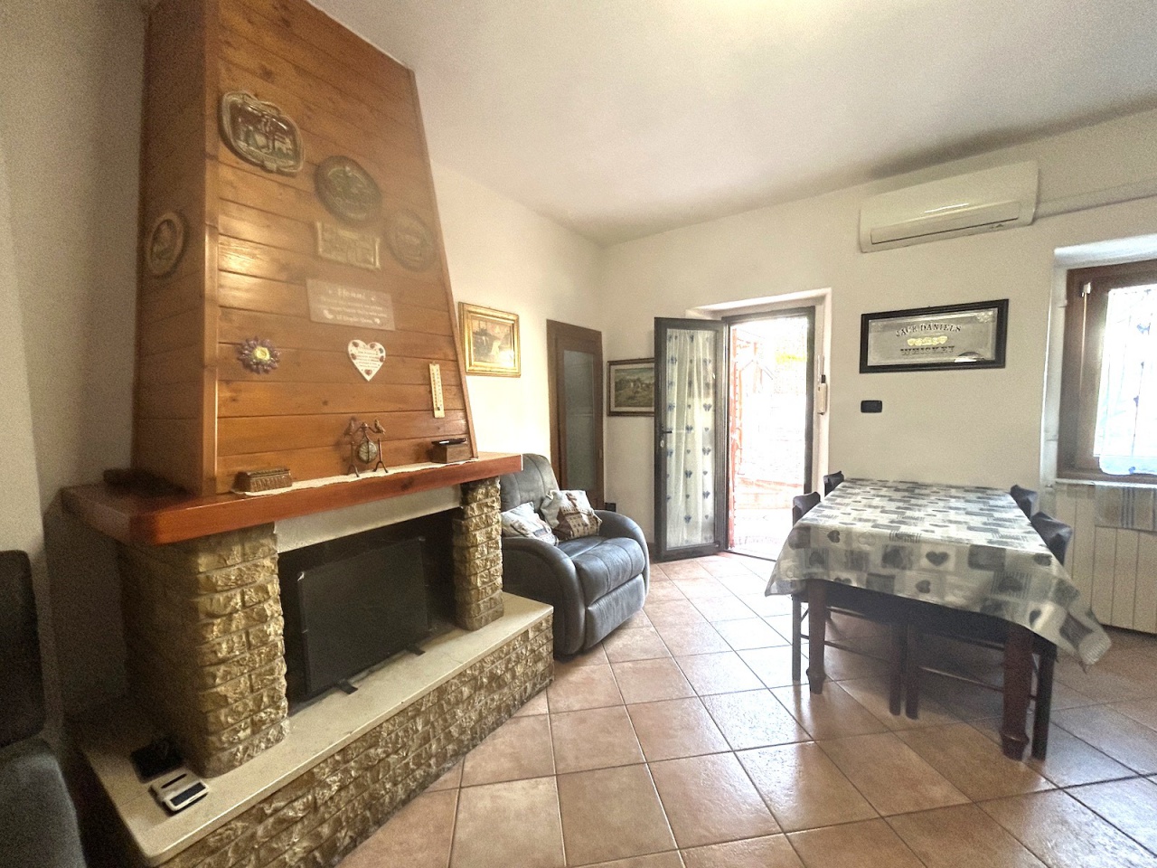 Trilocale con giardino in via degli alberti, Signa