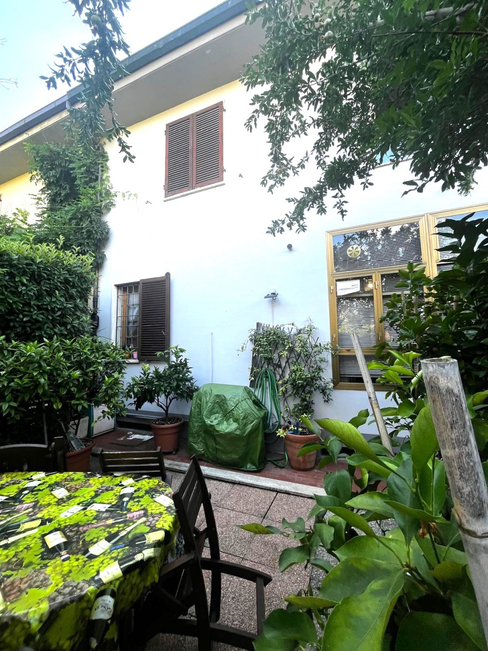 Villa con giardino in via solferino, Poggio a Caiano