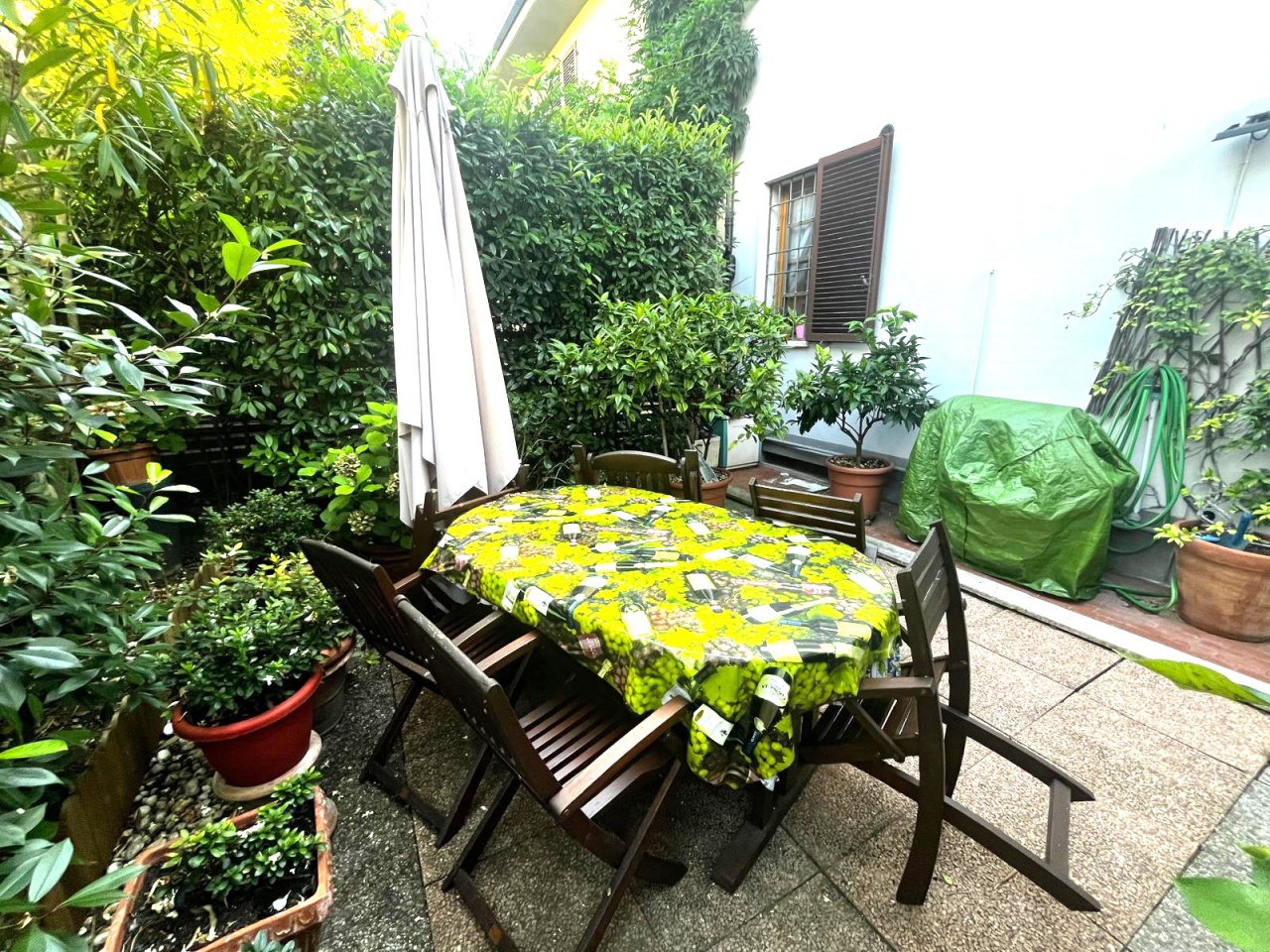 Villa con giardino in via solferino, Poggio a Caiano