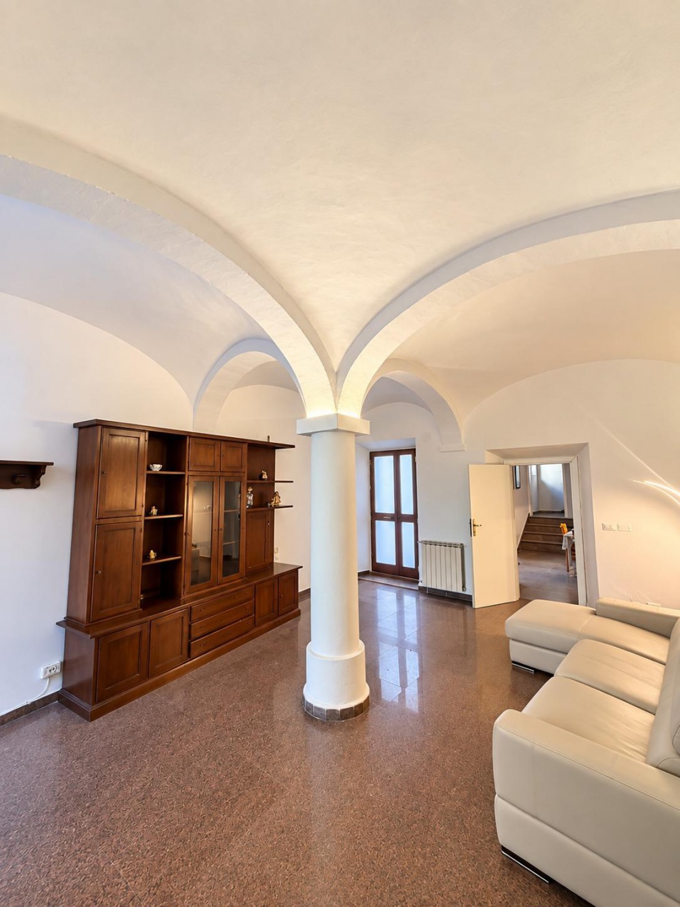 Casa indipendente arredata in affitto a Signa