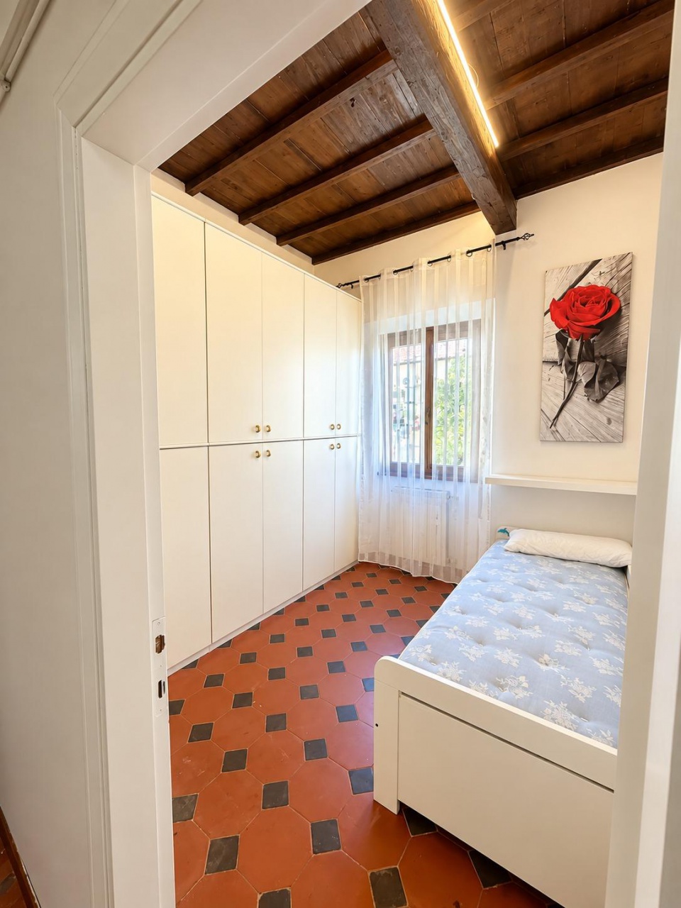 Casa indipendente arredata in affitto a Signa