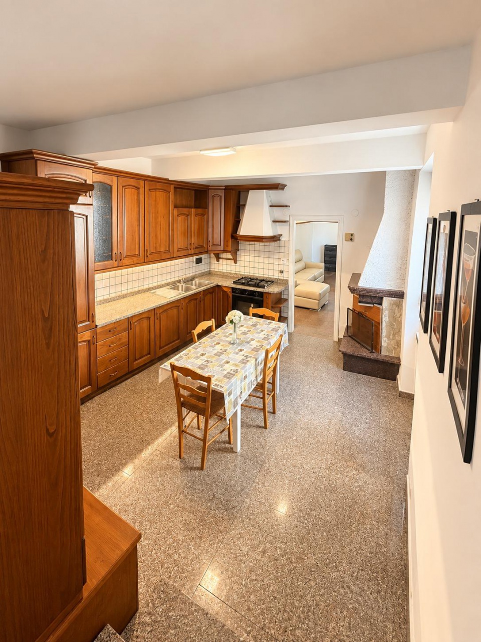 Casa indipendente arredata in affitto a Signa