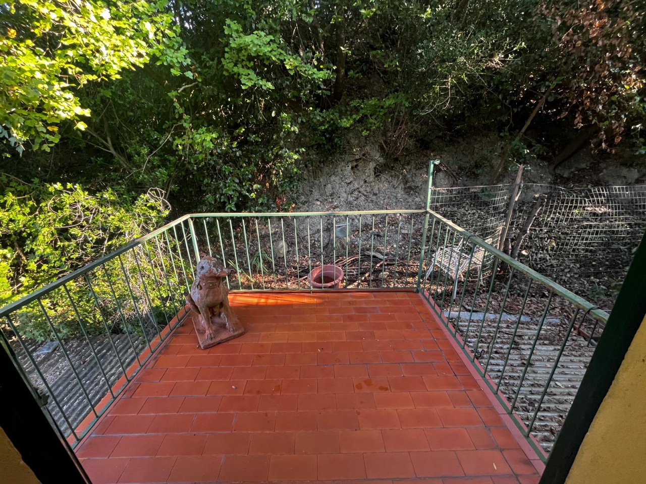 Trilocale con terrazzo in via cavalcanti, Signa