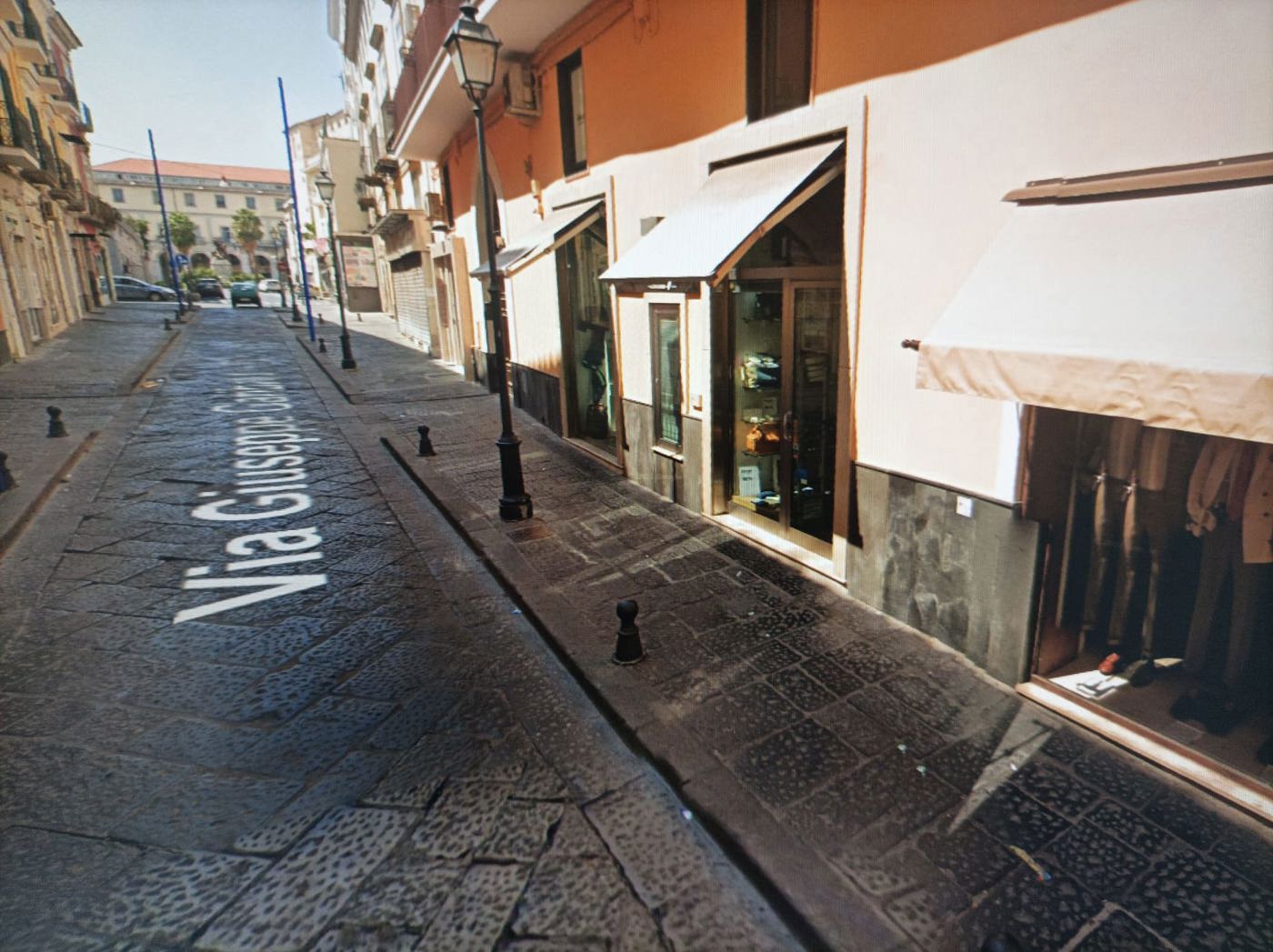 Negozio in affitto a Aversa