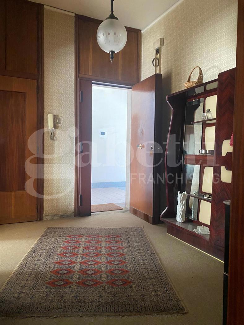 Trilocale da ristrutturare a Aversa