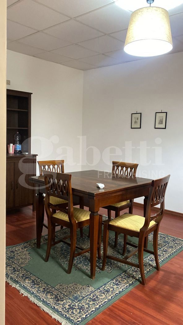 Ufficio in affitto a Aversa