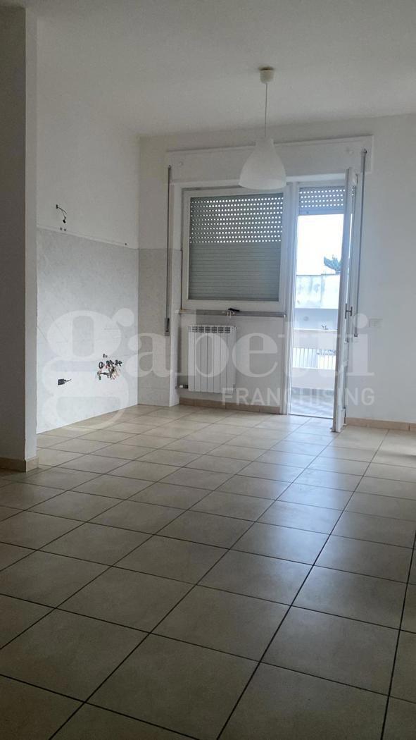 Trilocale in affitto a Aversa