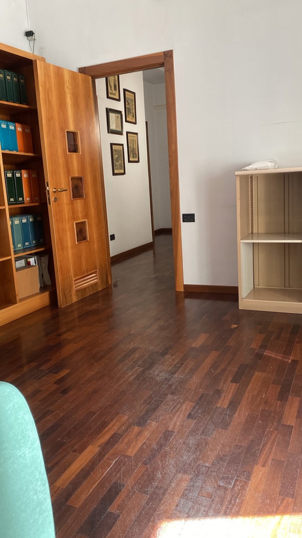 Ufficio in affitto a Aversa