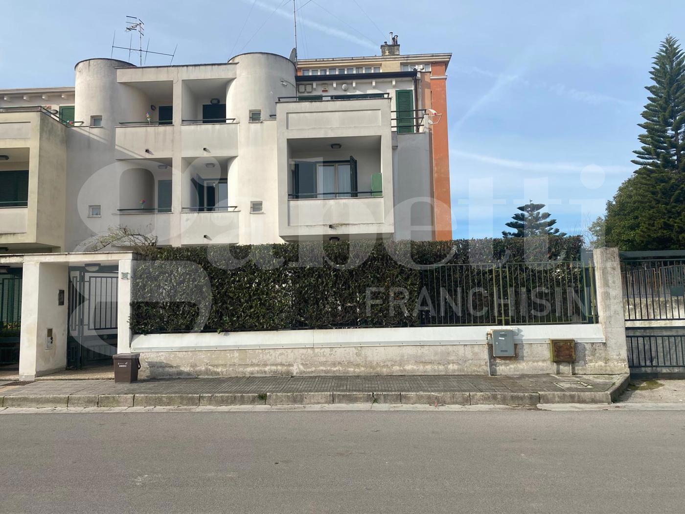 Villa da ristrutturare a Aversa