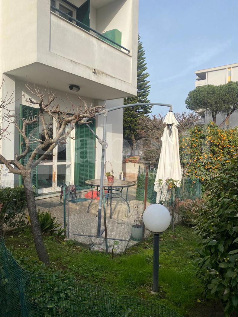 Villa da ristrutturare a Aversa