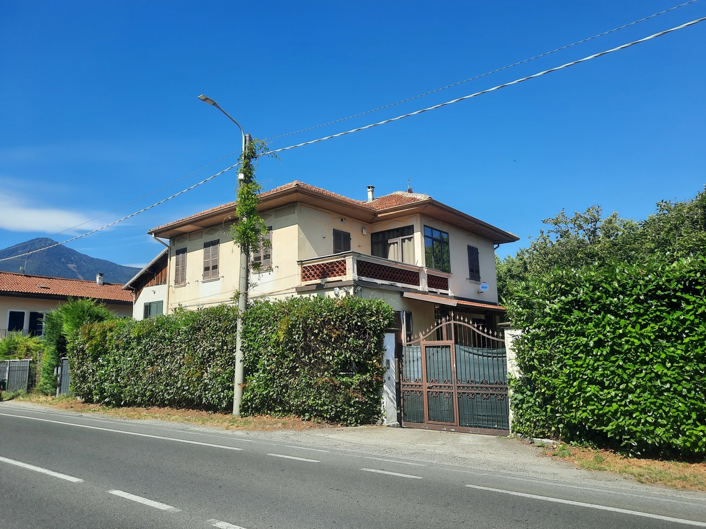 Villa con giardino a Avigliana