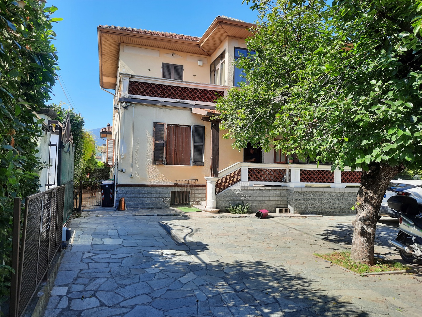 Villa con giardino a Avigliana