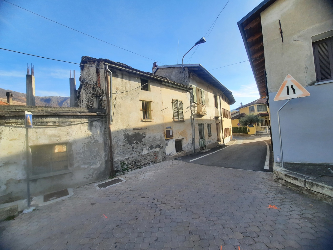 Rustico da ristrutturare a Villar Focchiardo