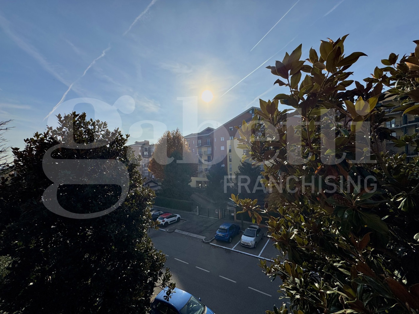 Trilocale con box a Collegno