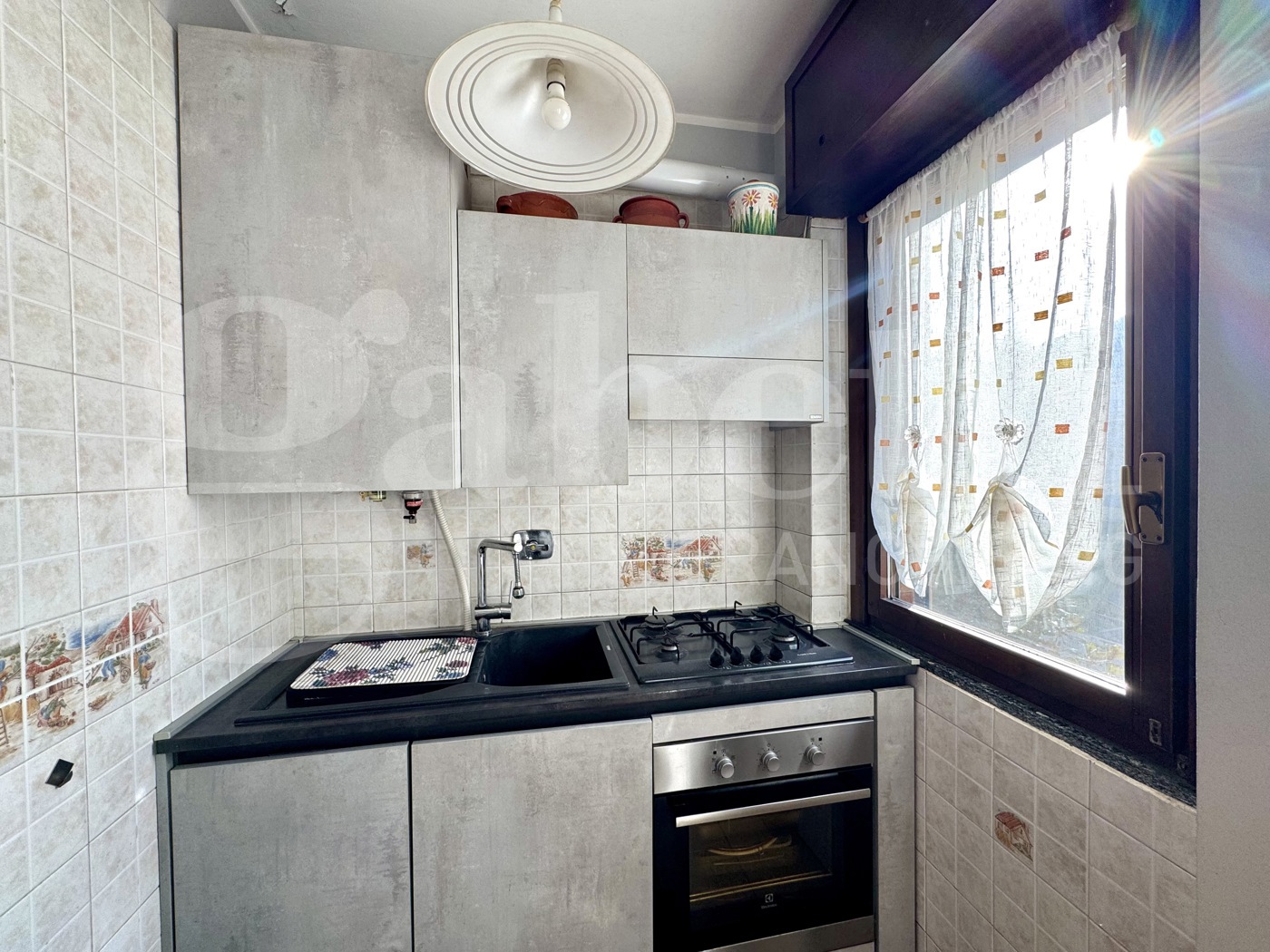 Trilocale con box a Collegno