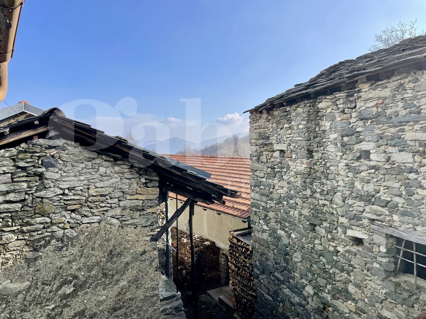 Casa indipendente con giardino a Condove